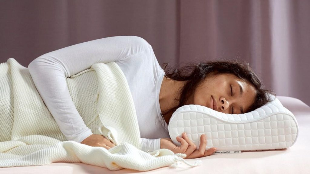 gối công thái học giữ thẳng cột sống cổ khi ngủ
